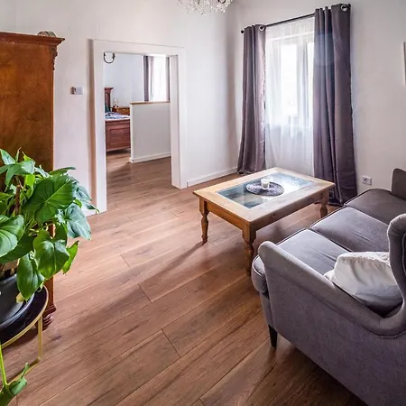 Theresienhof Bed & Breakfast