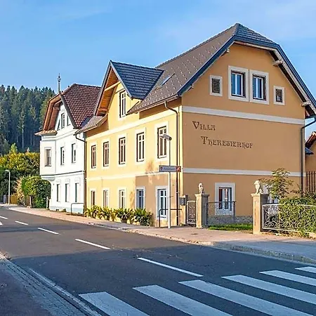Theresienhof 로제그
