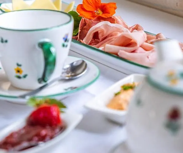 Theresienhof Nocleg ze śniadaniem Rosegg